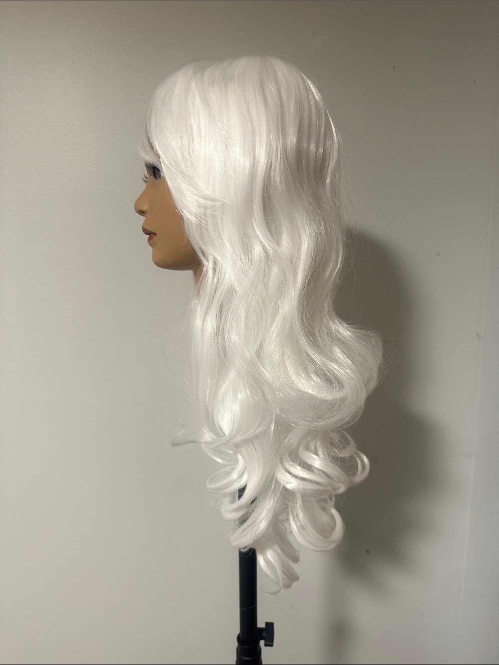 Long Wavy White Synthetic Wig - Picture 4 of 5